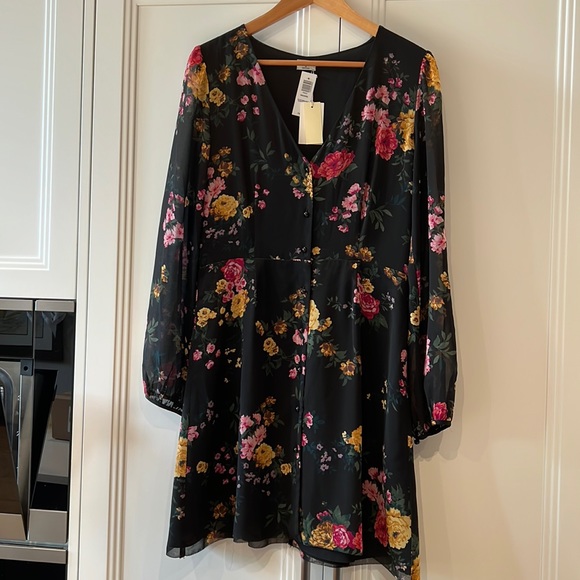 Wilfred Nazaire Dress - long sleeved - Picture 2 of 5